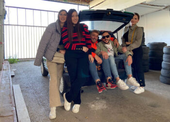 Gimkana automobilistica a giochi di coppia a Vittoria