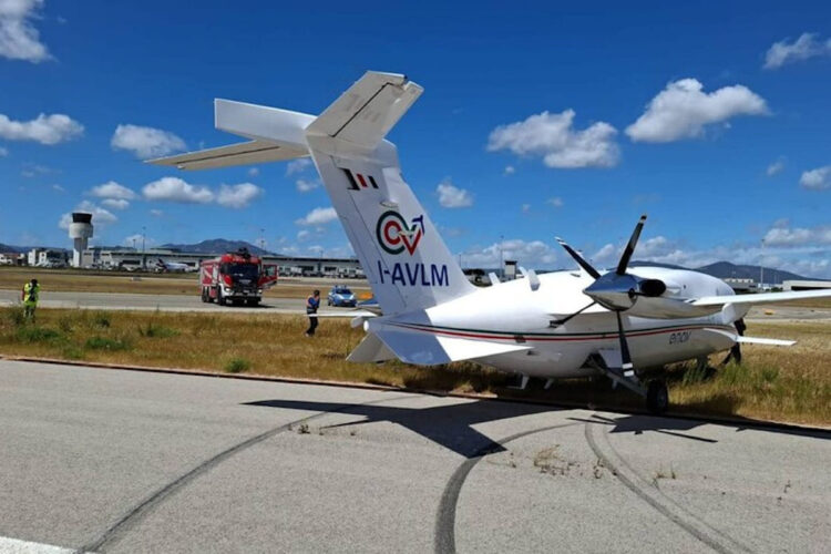 Aereo fuori pista a Olbia: 4 voli cancellati e 32 voli in ritardo