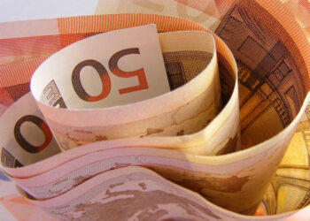 Bonus ponte 500 euro, a chi spetta: nuovi limiti ISEE per ADI 2025