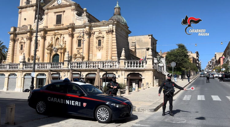 Spaccio in piazza Matteotti a Ragusa: denunciato un gambiano