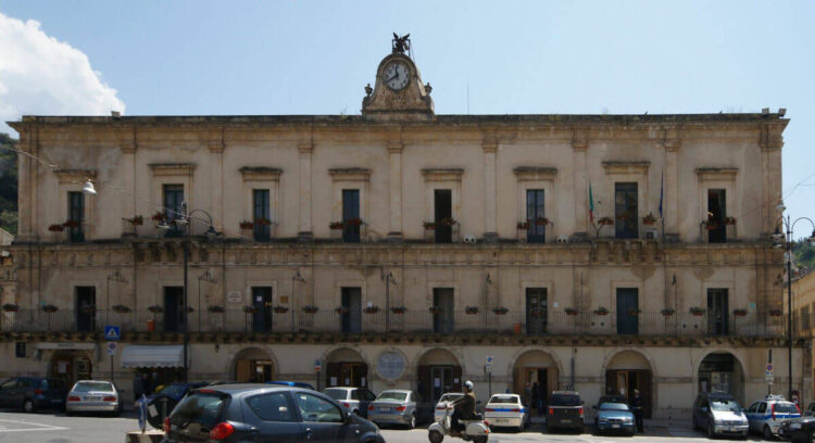 Modica, chiusura pomeridiana per uffici comunali