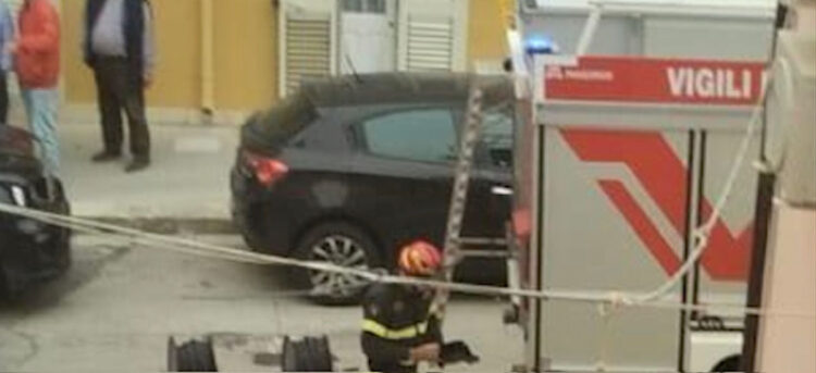 Cadavere di un uomo trovato in una casa a Ispica