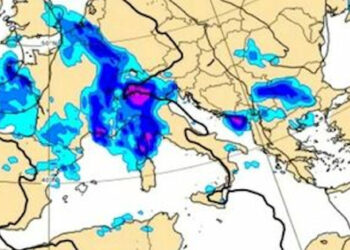 Meteo: maltempo al Nord (bomba d'acqua a Milano) e prove d'estate al Sud (35 gradi in Sicilia)