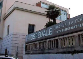 Aggredito e picchiato da tre persone a Bagheria: 21enne in ospedale