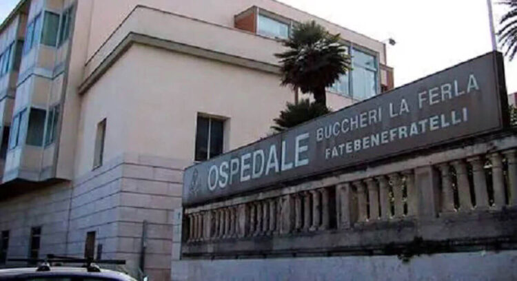 Aggredito e picchiato da tre persone a Bagheria: 21enne in ospedale