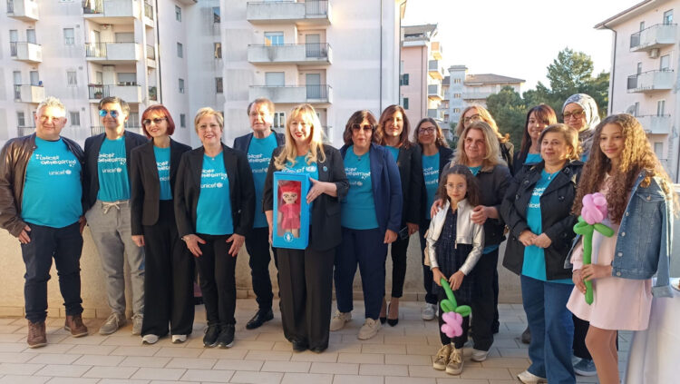 Unicef Ragusa: straordinario successo di “Una Rosa per la Mamma” a Modica