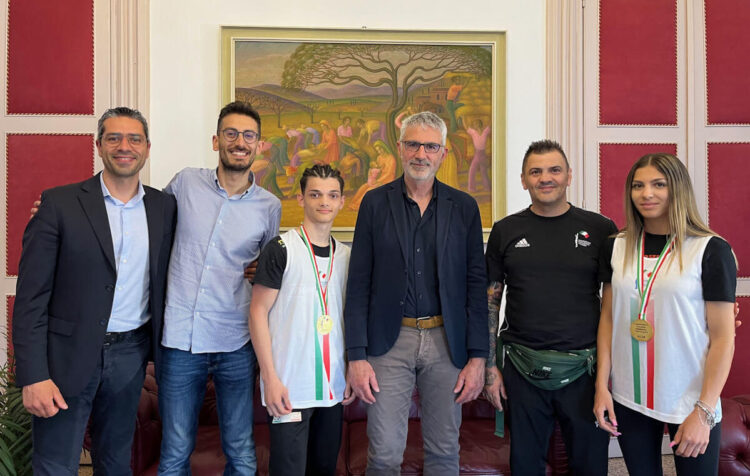 Ragusa, i pugili Graziella Schininà e Jordan Platania ricevuti al Comune