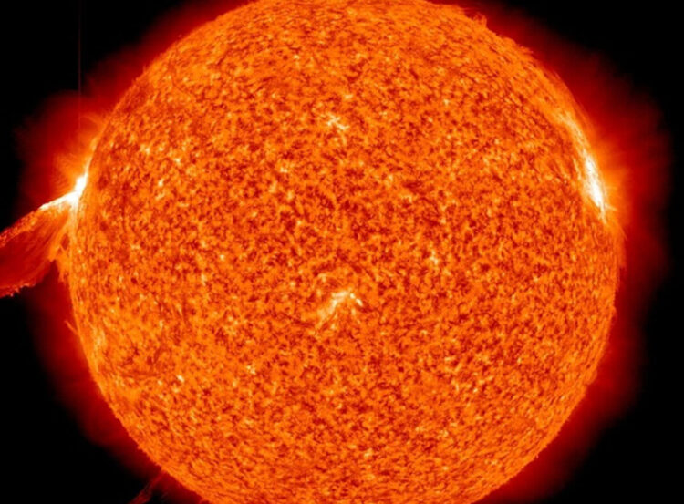 Eruzione solare, la Terra rischia la peggior tempesta geomagnetica: ecco quando e i rischi