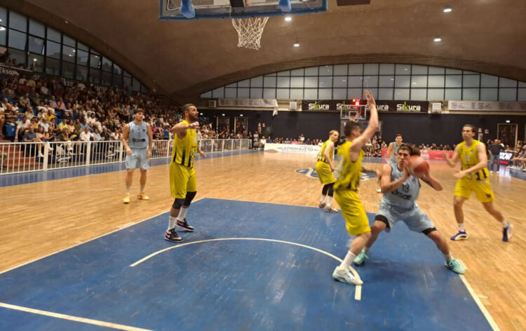 La Virtus Ragusa salta sull’ultimo treno e conquista una splendida promozione