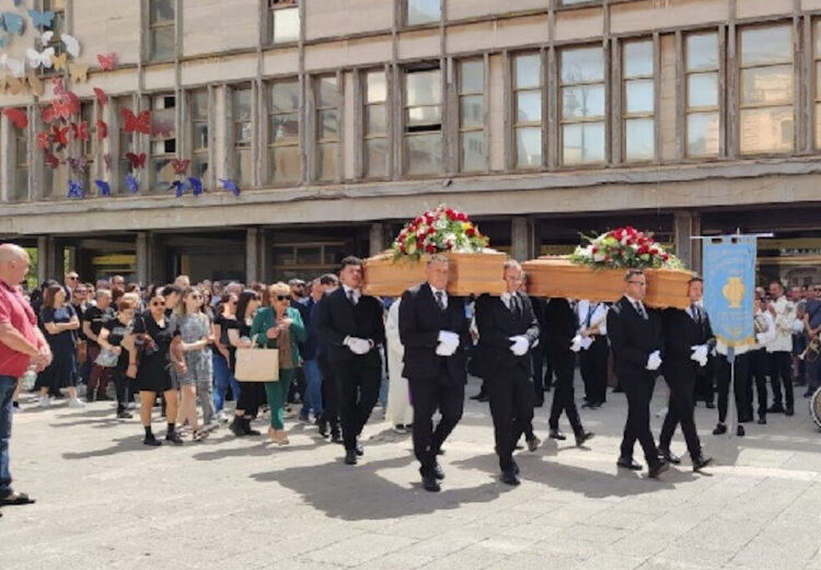 Ragusa, oggi i funerali di Gianni Cascone e Giusy Polizzi