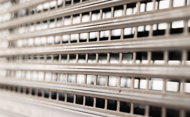 Scicli, locale pubblico abusivo chiuso in centro storico