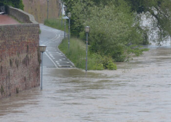 Maltempo, temporali e torrenti esondati: le impressionanti immagini VIDEO