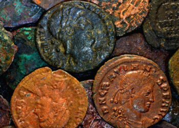 Trovata una straordinaria moneta di 1.600 anni con imperatore romano