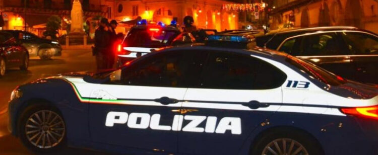 Spacciatori in via Grimaldi a Modica
