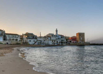 Santa Croce Camerina, concessione zone blu e docce con gettoniera