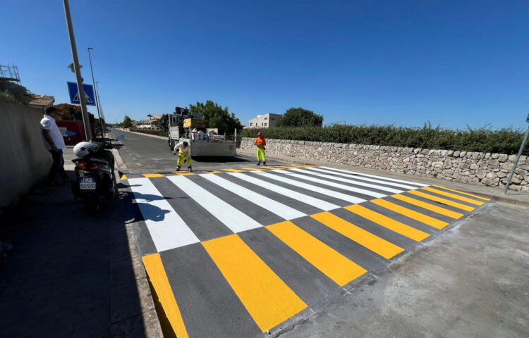 Ragusa, nuovo attraversamento rialzato in via Cartia