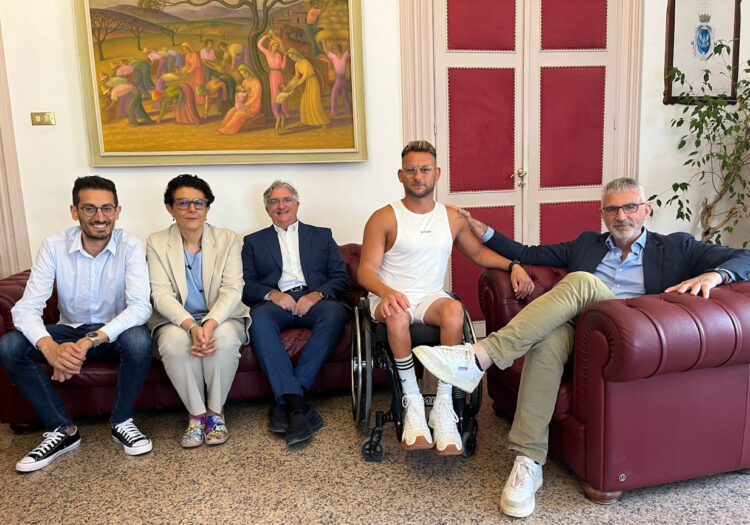 L’atleta Alessandro La Terra ricevuto al Comune di Ragusa