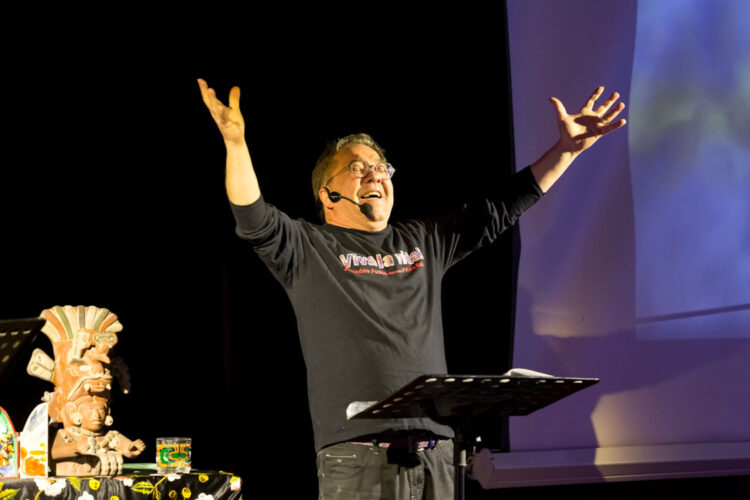 Amedeo Fusco racconta Frida kahlo a Marina di Ragusa: evento speciale 70esima replica