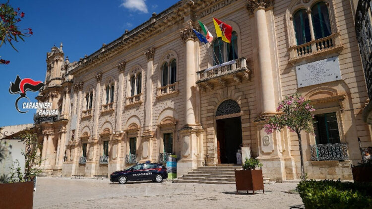 Scicli, coinvolto in una tentata rapina evade dai domiciliari: per lui il carcere