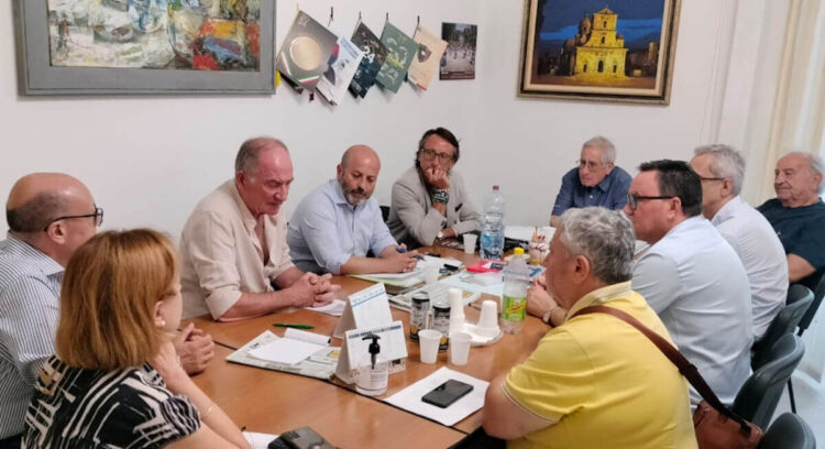 Vittoria: incontro su sicurezza urbana, zone blu e movida