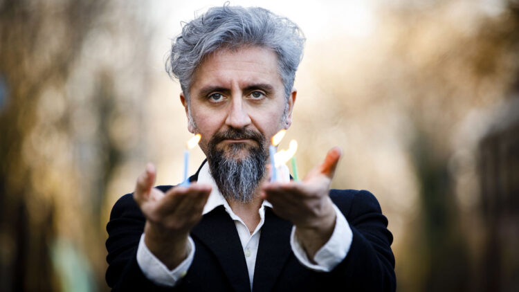 Ascanio Celestini, protagonista di Radio Clandestina, in scena il 3 agosto