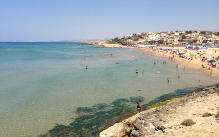 Via del Mare a Cava d’Aliga torna balneabile