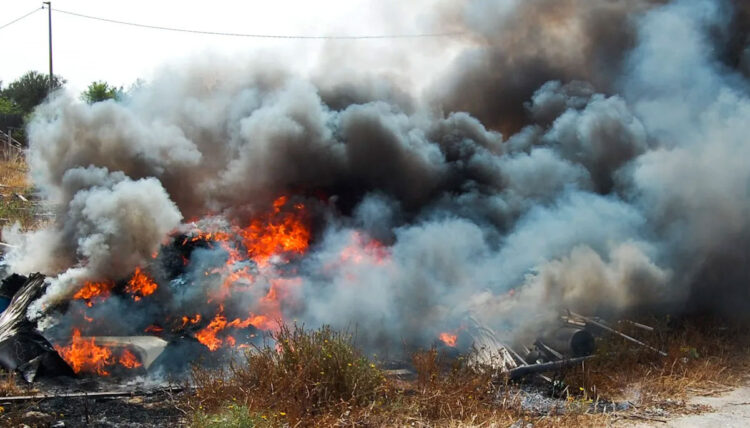 Fumarole a Vittoria: denunciato imprenditore