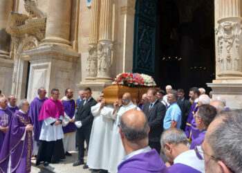 Ragusa, oggi i funerali di don Nunzio Scrofani