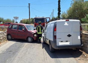 Incidente a Modica, automobilista estratto da lamiere