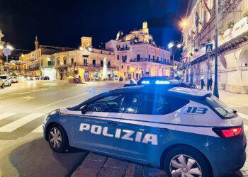 Modica, spacciavano droga in piazza Campailla: fermati due giovani