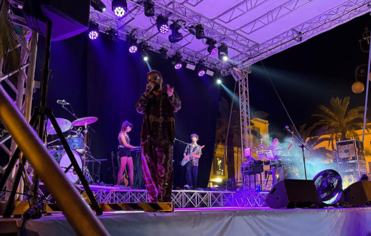 Dargen D'Amico a Pozzallo: spero di ritornare a cantare un’altra volta su questo splendido palco