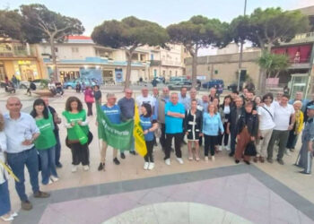 Restyling di piazza Cavour a Scoglitti: morte annunciata di tutti gli alberi