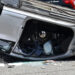 Auto si ribalta, muore una donna, feriti i 2 figli
