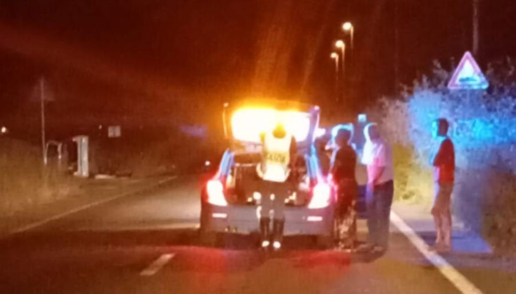 Incidente sulla Santa Croce- Ragusa, scontro tra due auto: una finisce fuori strada