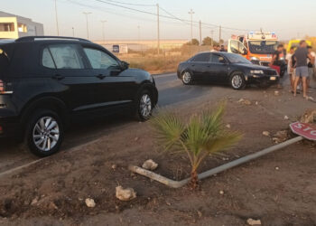Incidente stradale a Vittoria: scontro tra 2 auto