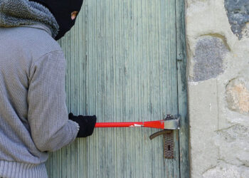 Furti ai danni di attività commerciali nel Ragusano