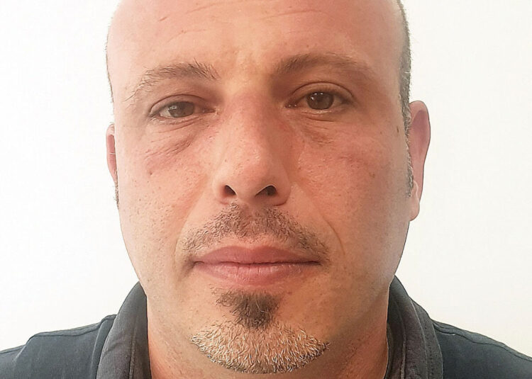 Marco Oriti morto a 44 anni per un malore improvviso: lutto Protezione Civile siciliana