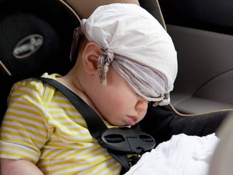 Seggiolini auto, nuove regole da settembre: ecco quali, cosa cambia e sanzioni