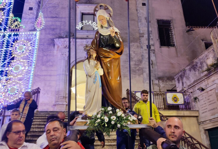 Monterosso Almo, è festa per Maria Santissima Bambina dopo la festa Ra Santa Cruci