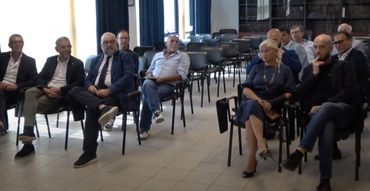 Furti in attività commerciali nel Ragusano: anche Confcommercio in Questura