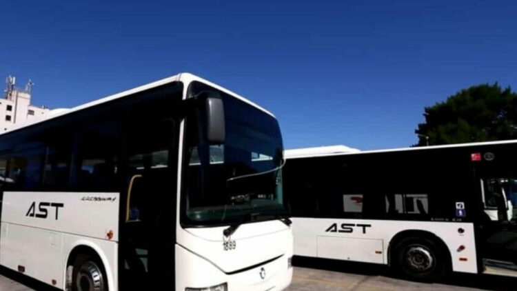 Modica: Ast sospende trasporto extraurbano studenti
