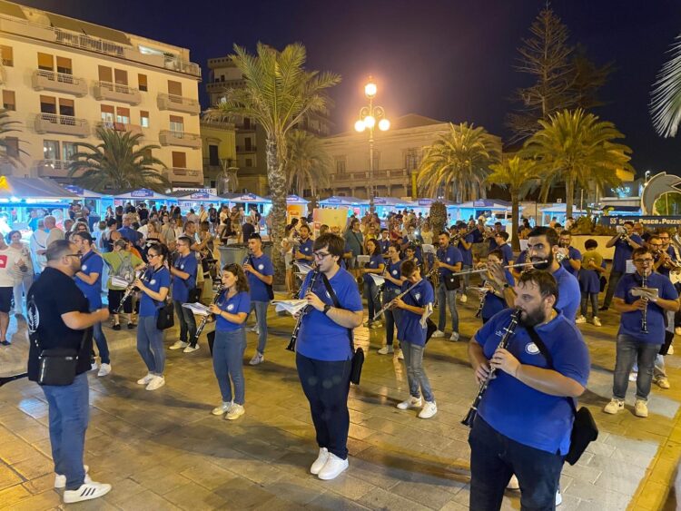 Sagra del pesce a Pozzallo, musica e piatti tipici siciliani: attesa per Paolo Meneguzzi