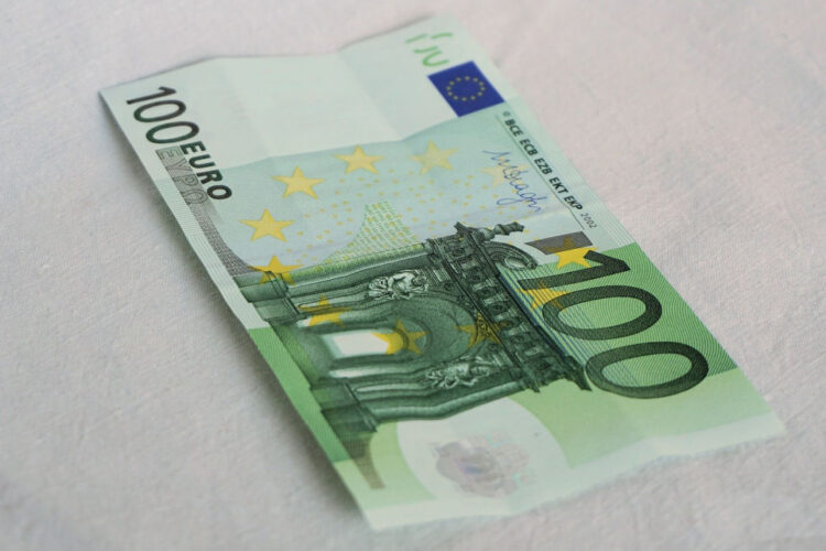 Bonus Natale 100 euro: ecco le date dei pagamenti