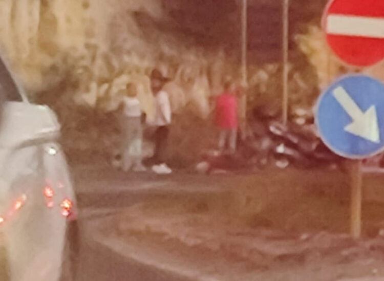 Incidente, scontro auto moto tra Vittoria e Acate: ferito un finanziere