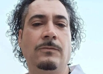 Incidente stradale, muore Massimiliano Costa: parrucchiere di 44 anni