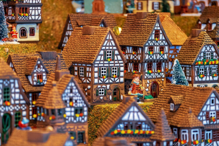 Viaggio nella tradizione dei villaggi di Natale in miniatura