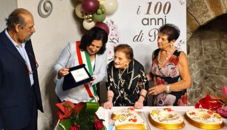 I 100 anni di nonna Pina a Comiso
