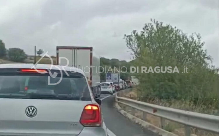 Code interminabili tra Modica e Ragusa: lavori di manutenzione rallentano il traffico