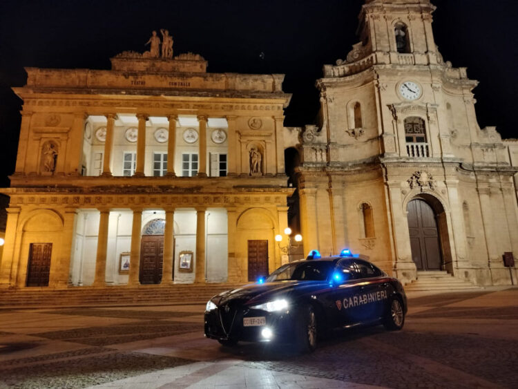 Vittoria, rissa con armi da taglio in Via Cavour: 5 denunce
