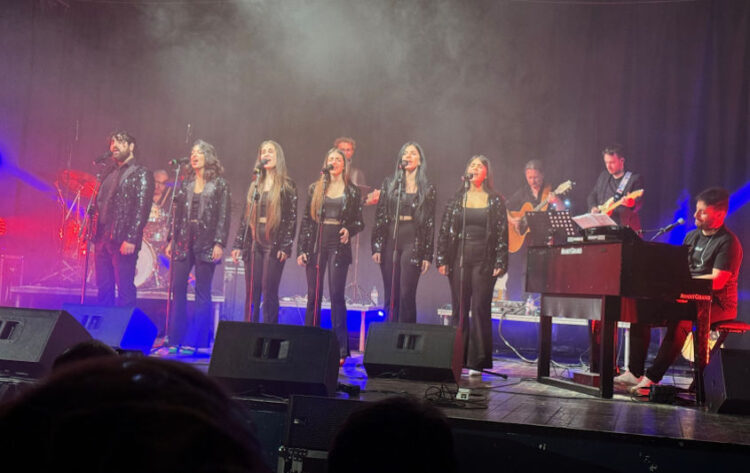 Omaggio a Mia Martina per i 10 anni dell'associazione Culturale Cantus